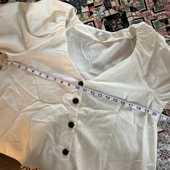 Zara Cream Linen Button Front Puff Sleeve Blouse - Picture 7 of 7